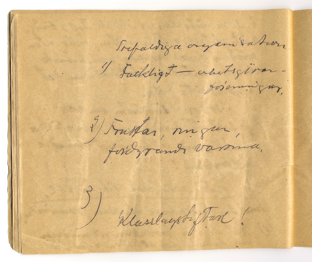 Tal i Askersund från den 8 maj 1910. – Sida 46 - Klicka för bild i full storlek.
En inskannad tom sida från ett gulnat häfte.